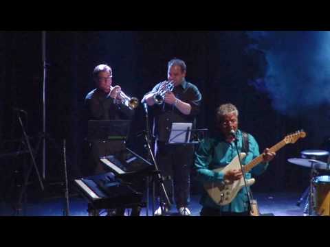 Obvezna smer - Srce je popotnik ( v živo @Cankarjev Dom na Vrhniki, 8.4.2016. )