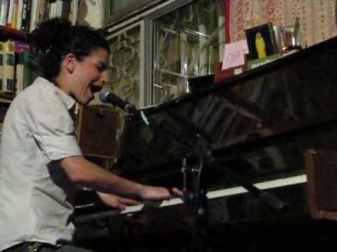 Tamar Eisenman - The Bitch (Piano Version)