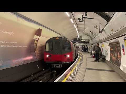 The Original "MIND THE GAP!" announcement at Embankment Station (Northern line)