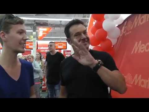 Kevingastresurrected Vlog #13 || A Day In The Life #5 || Cats, Pianos & Meeting Gerard Joling!!