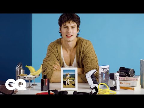 MORITZ HAU: 10 Dinge, ohne die das Model nicht leben kann | 10 Essentials | GQ Germany