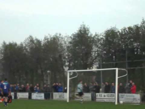 Nog een doelpunt gevonden (MVV'58 - Tricht)) . De 0-4 van Rens.