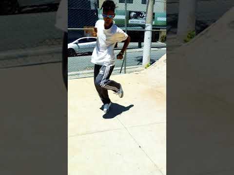 MC Hollywood e MC GW - Vem Fuder ( Vitinho do passinho )