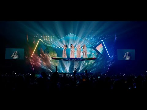 *Emotional* Loud Crowd Sing Secret Love Song Live (Little Mix LM5 Tour Film)