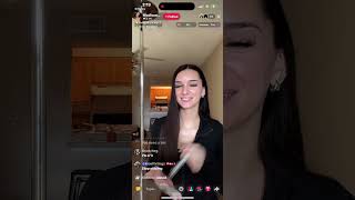 Download lagu Girl On TikTok Live (10/20/25) mp3