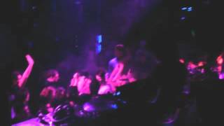 Paul Oakenfold - Armin van Buuren feat. Mic Burns - Empty State