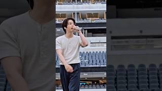 Download lagu Suga They don’t know about us SOUNDCHECK Los Angeles day 1 #bts #suga #bts_arirang #bts_tour #방탄소년단 mp3