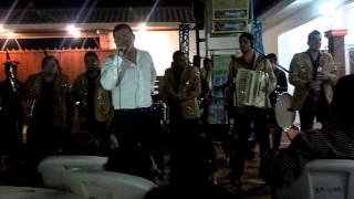 ROBERTO TAPIA en vivo-caminos diferentes