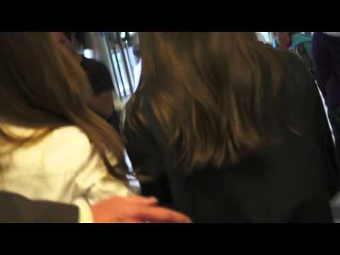 [FANCAM] 140413 SNSD Jessica + f(x) Krystal Jung Sisters @ LAX for Jimmy Choo Event