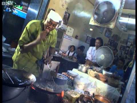 Ainsley's Egg Pad Thai - Ainsley's Barbecue Bible - BBC Food