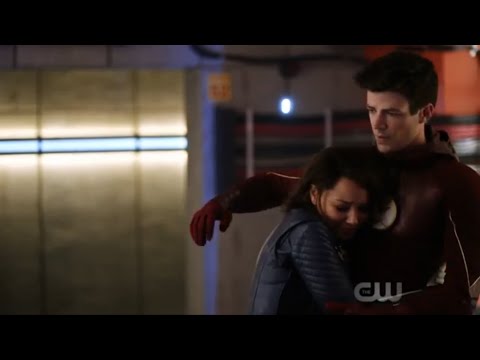 The Flash 5x01 Team Flash trying to get Nora back to the future