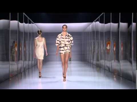 Lenny Niemeyer    Desfile Fashion Rio Verão 2015
