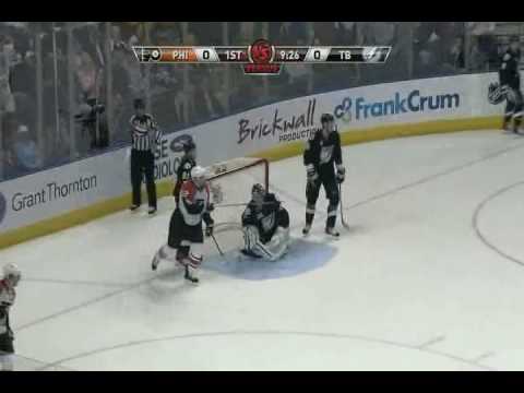 Mike Richards scores vs the Lightning - 3-2-10