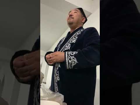 Имам Казах делает вааз на Турецком)
