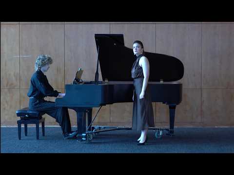 Emma Marhekfa sings ' Padre, germani, addio!' (Idomeneo) by Mozart Thumbnail