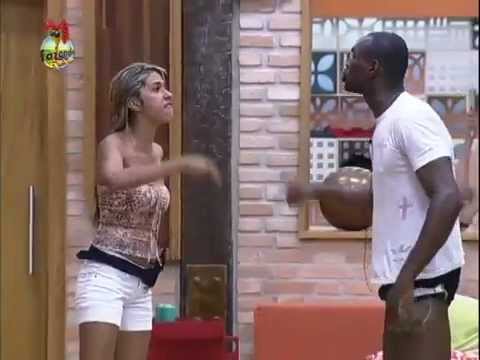 A FAZENDA DE VERÃO -  7/11/12  QUARTA FEIRA  Briga de Sacramento e Gabriela