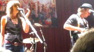 JP, Chrissie &amp; The Fairground Boys - Never Drink Again @ HOB Anaheim 10/27/2010