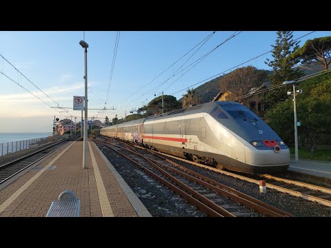 Treni a Genova Nervi (strombazzate, intro e raccolta fotografica)