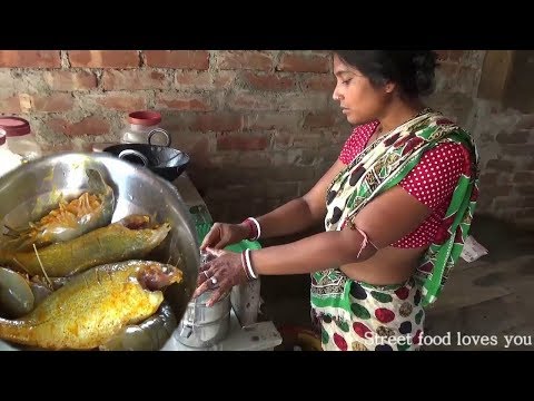 Indian Village Aunty Cooking Prawn Sea Fish Fry | Amazing Taste Street food Preparation 2017 Video