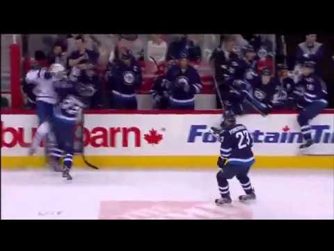 Frazer McLaren (Toronto Maple Leafs) vs. Chris Thorburn (Winnipeg Jets) fight