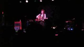 Brett Dennen - Cosmic Girl (live in Detroit)