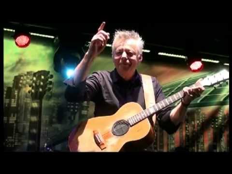 Tommy Emmanuel - Secret love (to Raf Montrasio) Soave Guitar Festival 2012