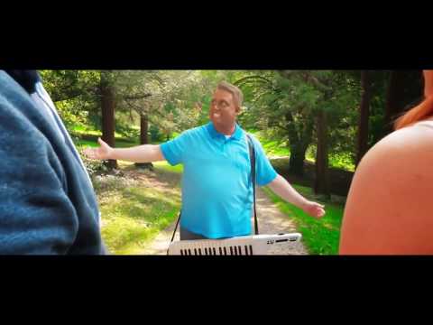 Songs aus der Bohne 2 × Dieter Bohlen Clip | Julien Bam