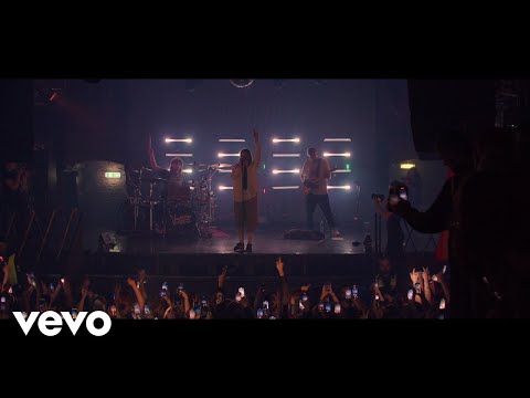 venbee, goddard. - messy in heaven (live in London)