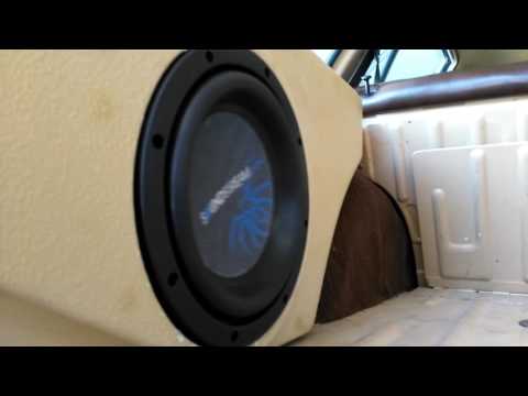 Soundstream 8" dual 2 ohm sub running in and excursion.