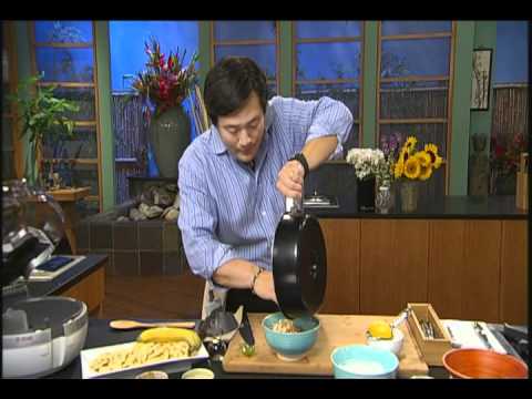 Chef Ming Tsai uses the T-fal Actifry - Bananas Desert