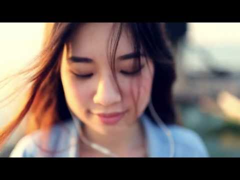 Yaak Lab Feat.เเพรวาYellow Fang - สะกดใจ -Geyster Remix-Official MV