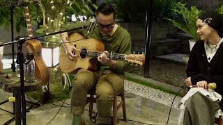 Download lagu 'Sesuatu di Jogja' Adhitia Sofyan feat Mitty Zasia, live in Jogja mp3 Download lagu 'Sesuatu di Jogja' Adhitia Sofyan feat Mitty Zasia, live in Jogja mp3