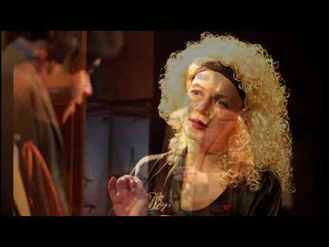 5 minute teatrale - Mobilă și durere