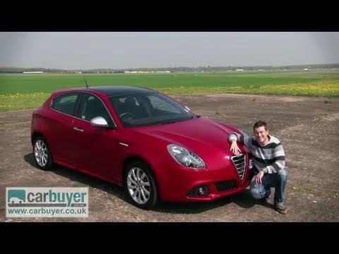 Alfa Romeo Giulietta hatchback review - CarBuyer