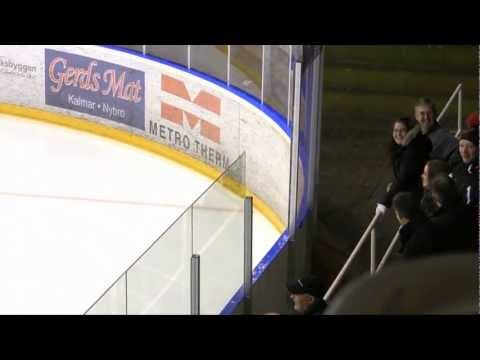 120104 Benny Berglund krossar plexit i Victoriahallen