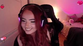 RAYEROSE shows us her figure
