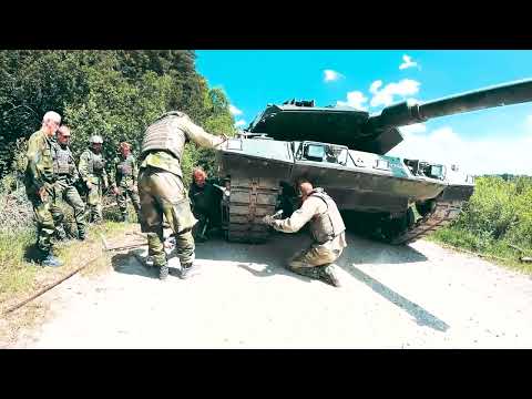 High Tension: Ukr4ine Launch 100 T-72 Tanks and M1A2 Abrams From Polish