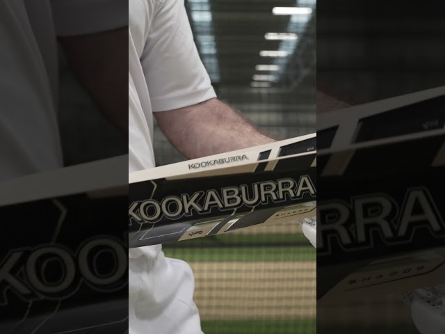 Vídeo relacionado con Kookaburra Ghost 9.1 Cricket Bat-Size 4 Bate Junior, Juventud Unisex, Blanco, 32