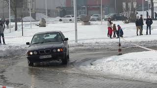 Suwałki: „Zimowe poślizgi” na parkingu przy stadionie miejskim - KurierSuwalski.pl