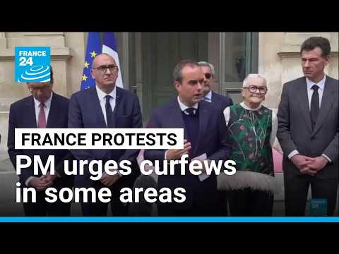 France wants curfews in some areas after weekend of riots