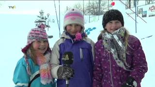 preview picture of video 'Endlich Schnee: Betzigauer Sportler bauen ihre Ski-Schnee-Frau'