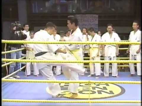 角田信朗vsメーキャップファイターAJA早藤　ローキック一発で秒殺