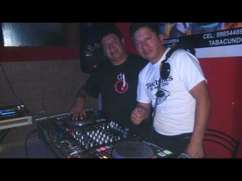 OLIVER DJ CHARLY EL ORIGINAL  EN LA BIBLIOTECA DISCOTECA QUITO ECUADOR