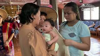 Download lagu Ritual Meri Anak Mandi Kaum Iban di Rumah Panjang Penom mp3 Download lagu Ritual Meri Anak Mandi Kaum Iban di Rumah Panjang Penom mp3