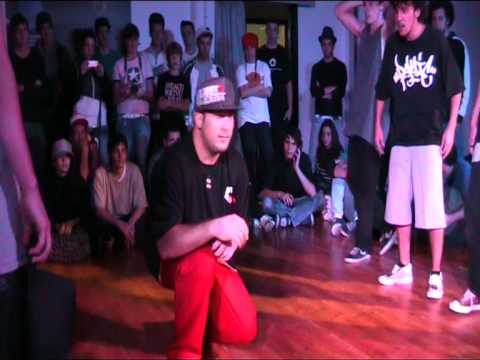 Free Stepz VS Raw Muzzles - Finale Floor Wars 2010 Roma