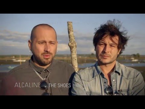 Alcaline, l'Instant - The Shoes
