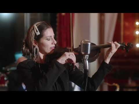 Jazz Singer for hire in Orange County CA - 1920s, 1940s Vintage Old Hollywood Jazz -- feat. Leya.