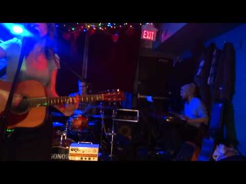 Larra Skye - Dizzy - at The Painted Lady