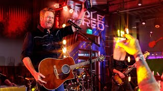 Blake Shelton - Pour Me A Drink (Dick Clark&#39;s Rockin&#39; New Year&#39;s Eve with Ryan Seacrest Performance)