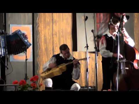 Ans.Krjavelj-Polka je kraljica